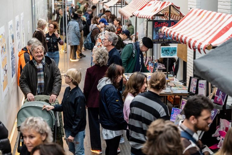 Stripmakersdagen in Helmond trekken groeiend publiek: Hier krijg je tips die je nergens anders hoort