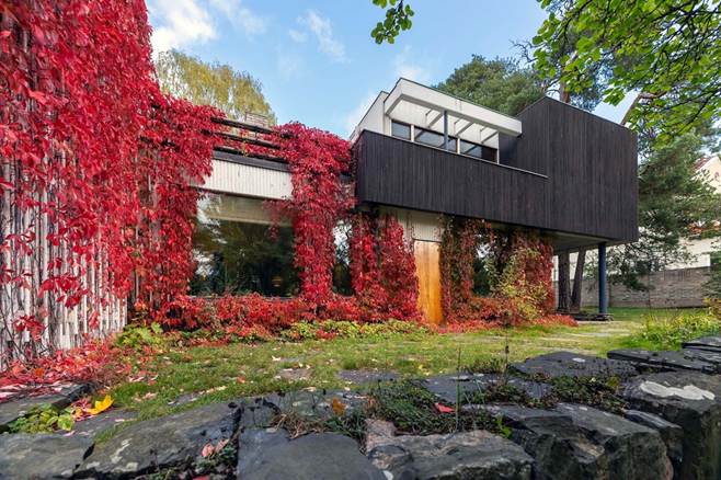 Architect Misak Terzibasiyan spreekt bij Lokaal42 in Helmond over architect Alvar Aalto