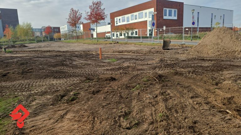 Hightech primeur op Suytkade: Jongeren bedienen verlichting nieuwe pumptrack via app